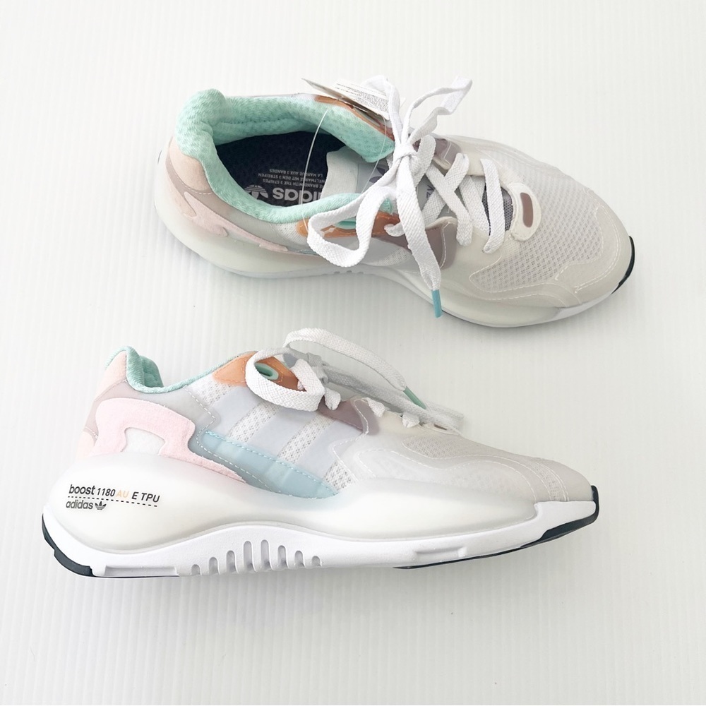 Adidas- NWT Women’s Alkyne White Multi FX6369- 5.5